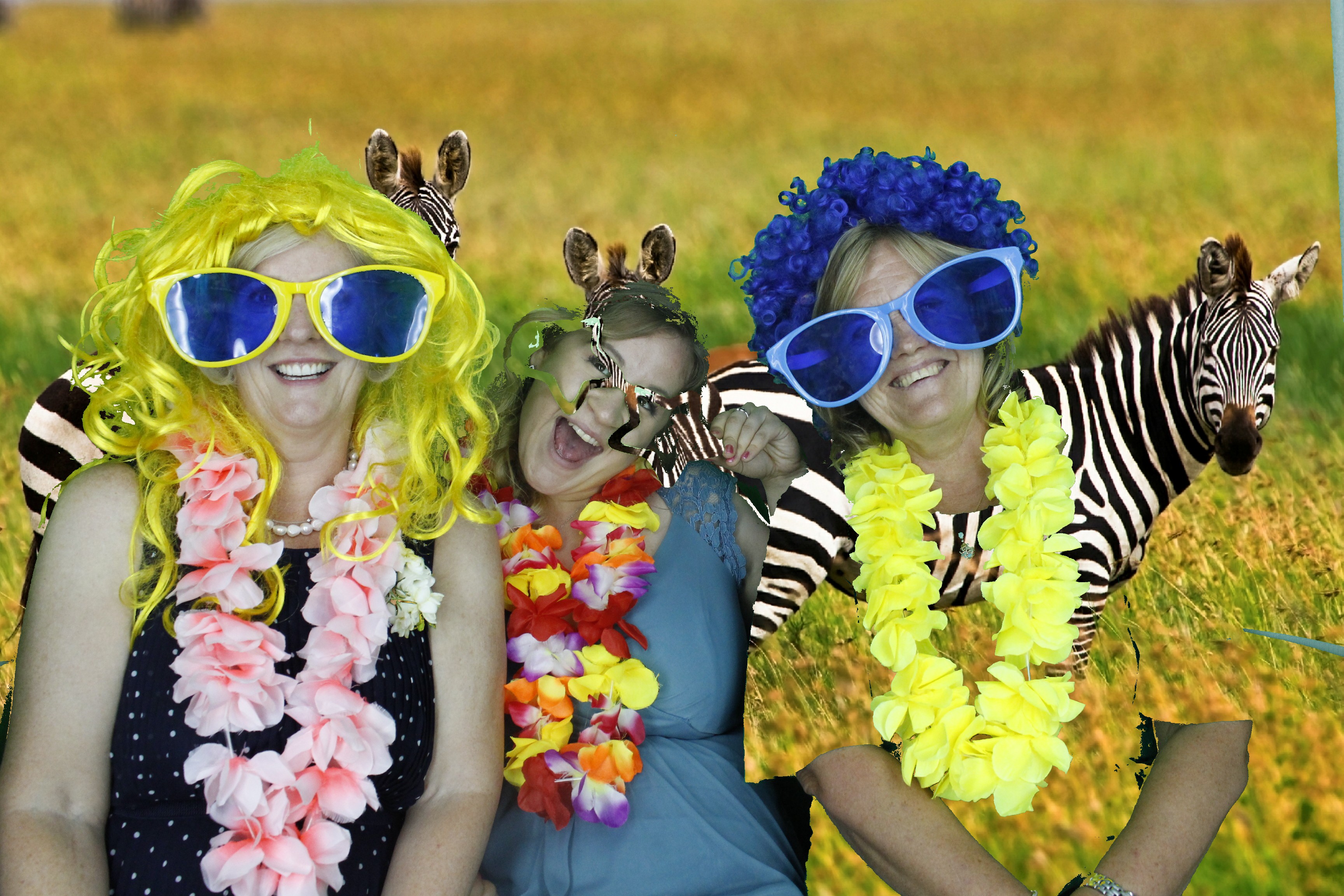 Rebecca and Warren's Wedding | View more photos from the event at gallery.myphotoboothexperience.co.uk/u/MyPhotoBoothExperienceLtd/Rebecca-and-Warrens-Wedding